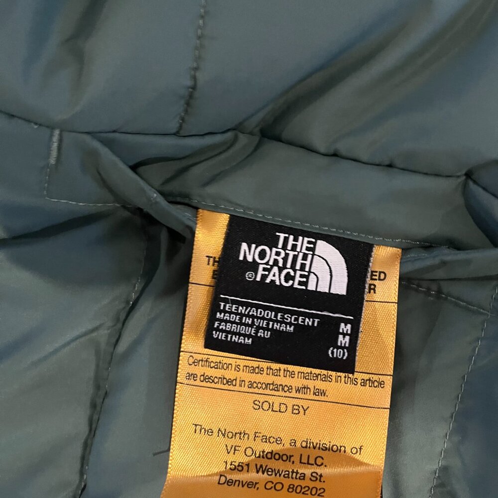 North Face Reversible Sage Green/Black Puffer Jacket Size 10 - Picture 9 of 9